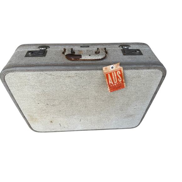 Mid-Century Towncraft Luggage Hard-Sided Suitcase Gray Tweed Metal Latches 1950 - Picture 1 of 11